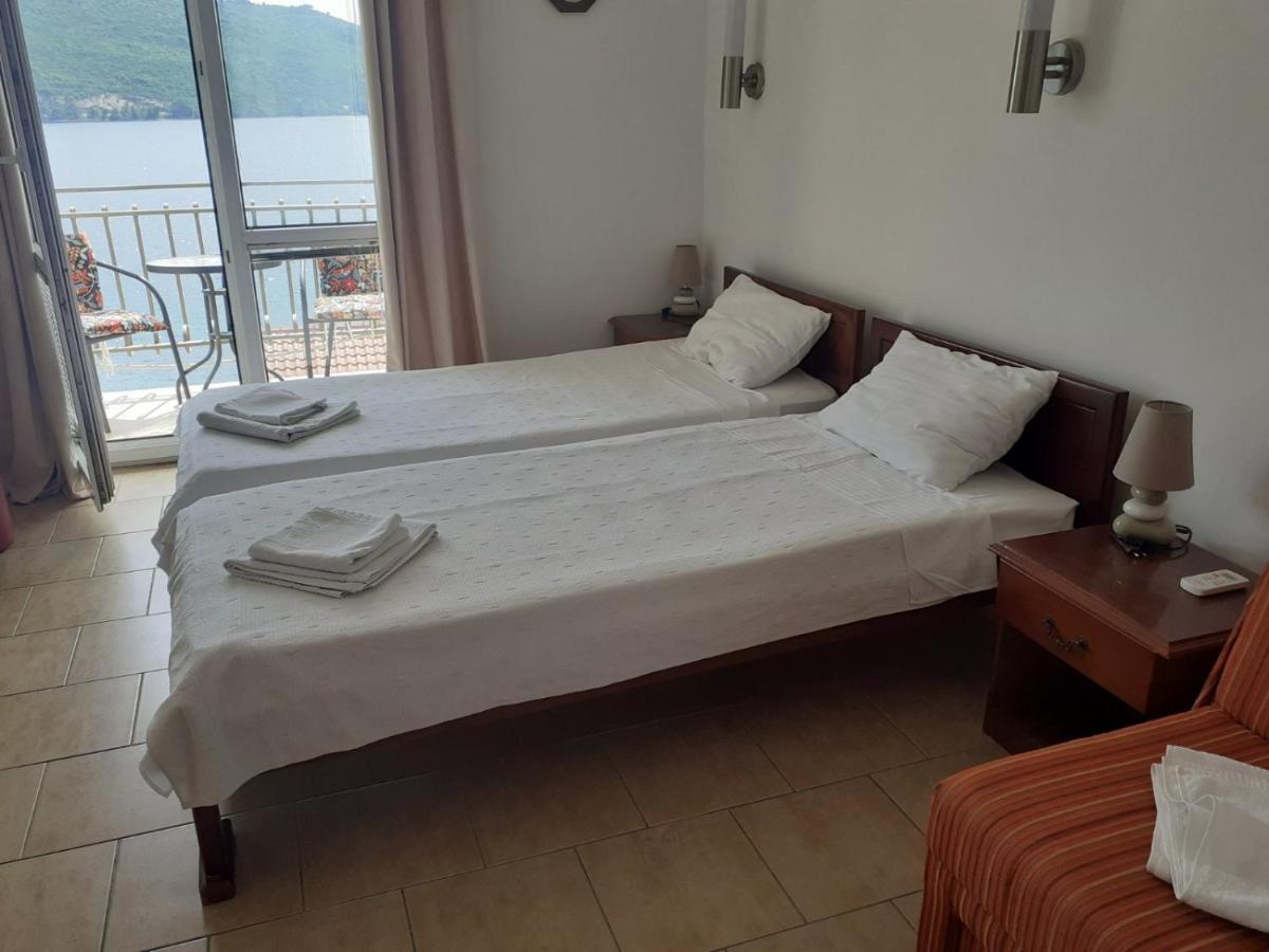 Villa Angelina كومبور المظهر الخارجي الصورة