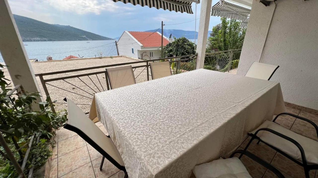 Villa Angelina كومبور المظهر الخارجي الصورة